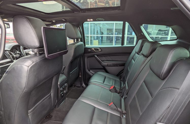 Omni Touchscreen Entertainment Unit installation side